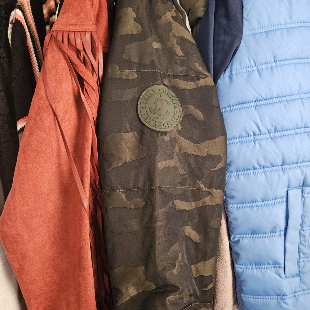 Juicy Couture Womens Camo Puffer Moto Jacket - M - Picture 3 of 8